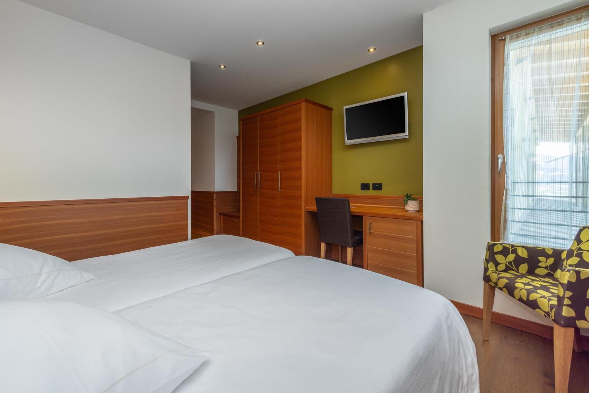 Viridis Hotel Revo Bilik gambar